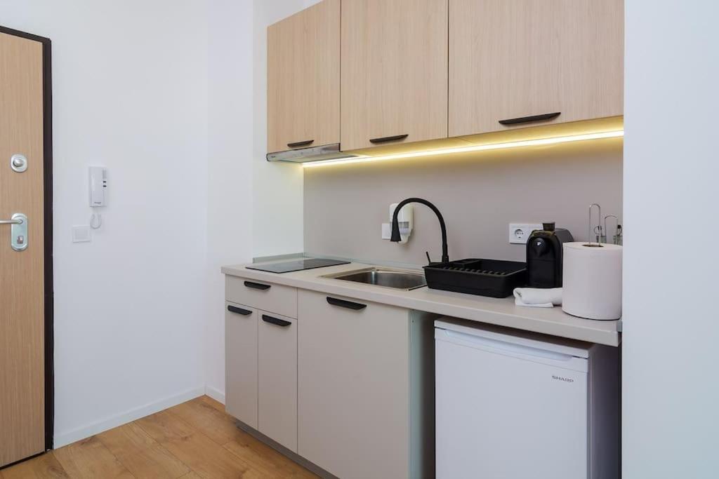 My Campus 1 Bdrm, Romantic, Panorama View, Free Parking, Self Check-In Sofia Luaran gambar